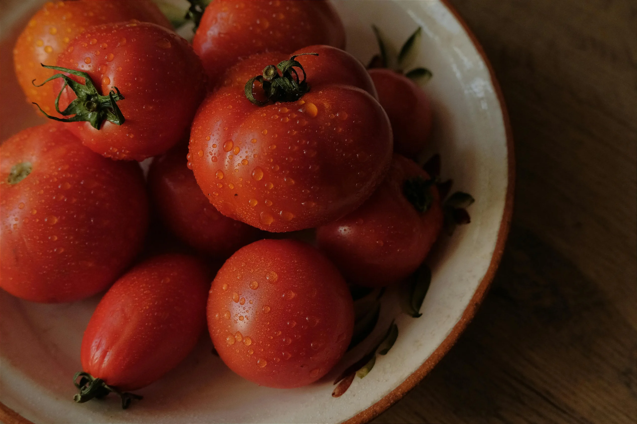 Grandma’s Summer Kitchen: Heirloom Tomato Recipes You’ll Treasure