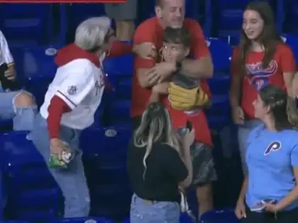 Phillies Karen Snatches Home Run Ball: Viral Stadium Drama Meets Restaurant and Concession Culture