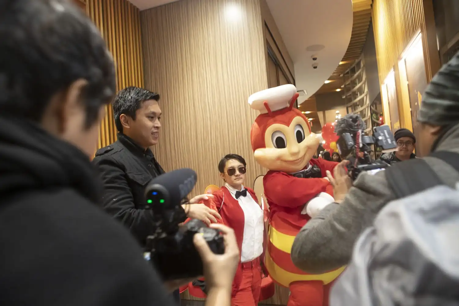 Why Philippines’ Jollibee Is Southeast Asia’s Lone Global Food Chain