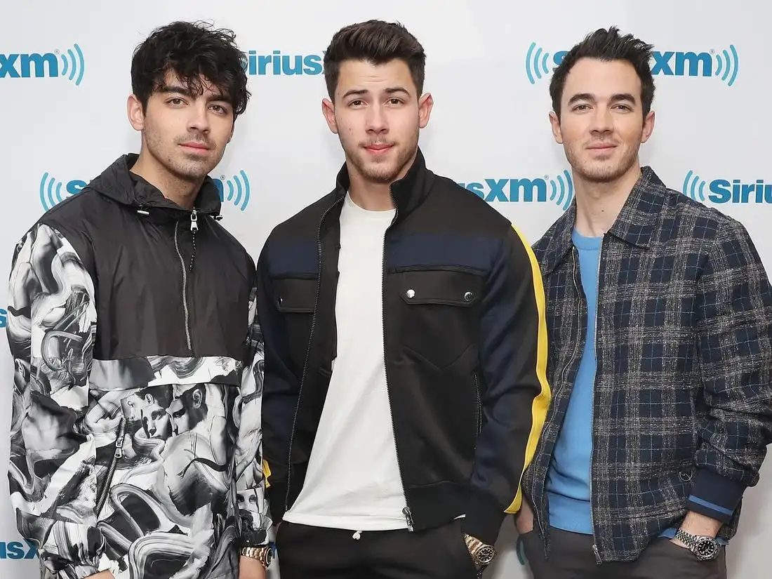 The Jonas Brothers’ Dad’s Las Vegas Restaurant Inspired by Their Great-Grandmother Is Closing: What It Means for the Family Legacy