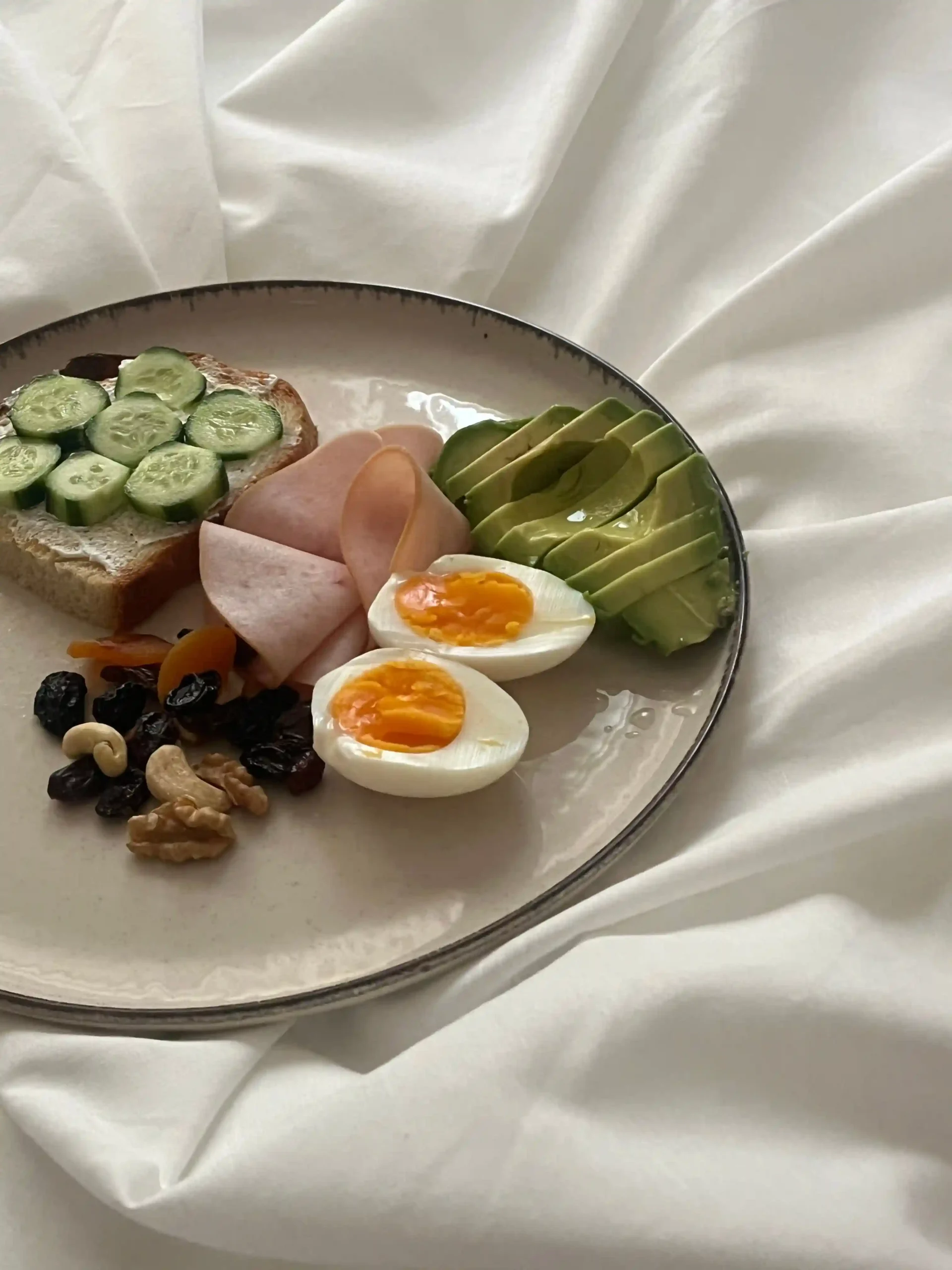 Protein, Carbs, and Fats: Understanding the Three Macronutrients